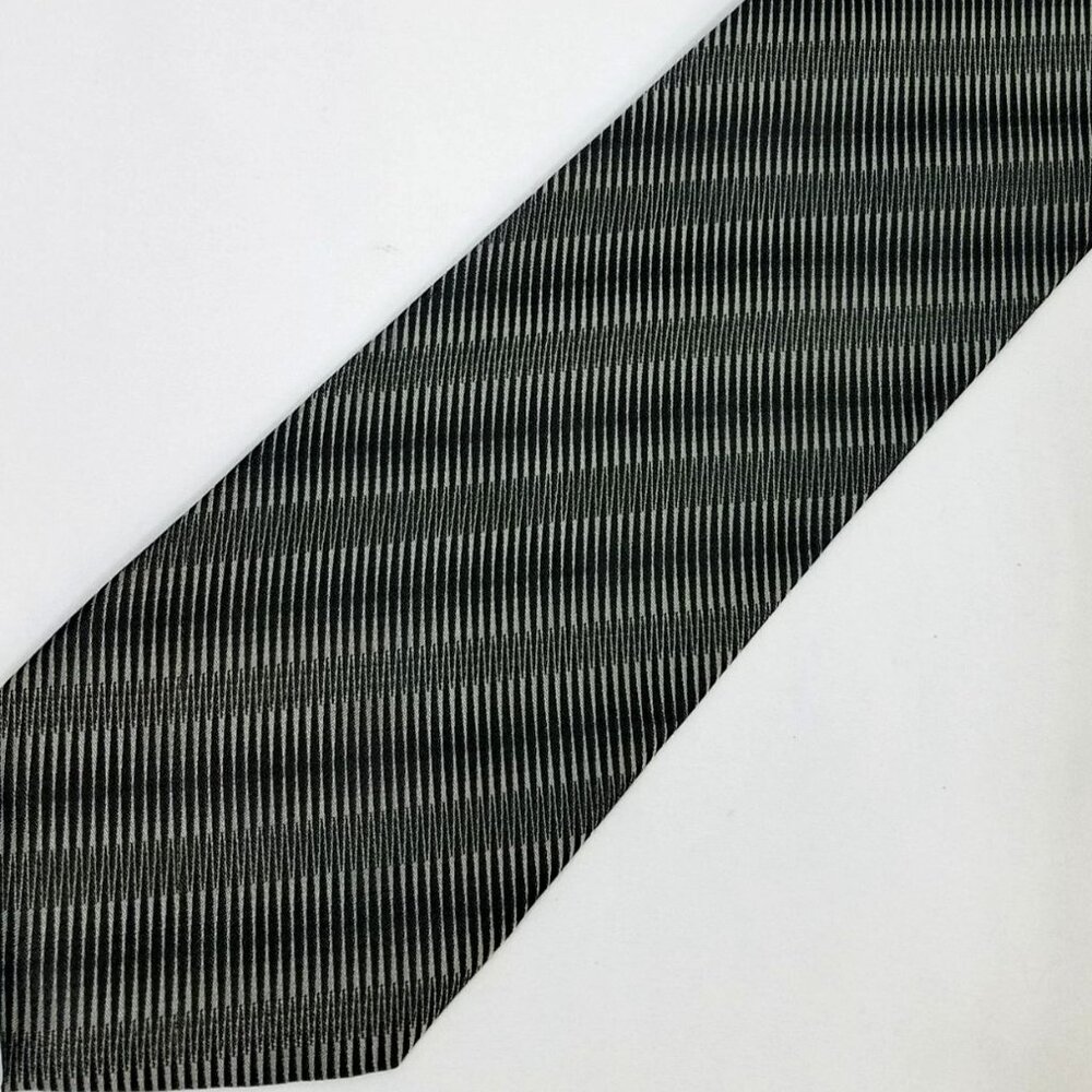Louis Roth Mens Necktie Gray Black Striped Silk Tie Made in Korea